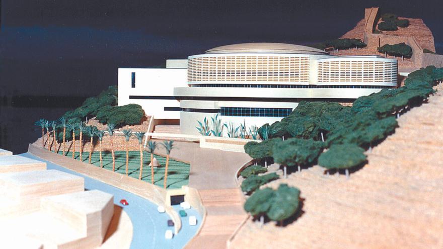 Historia del fracaso de la construcción en 2001 del Centro de Congresos en el Benacantil de Alicante