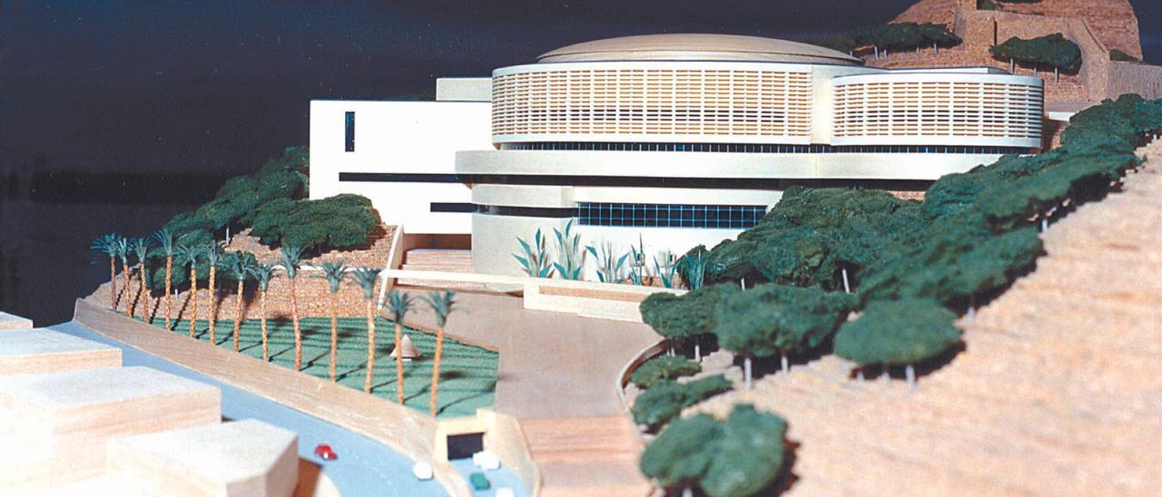 Historia del fracaso de la construcción en 2001 del Centro de Congresos en el Benacantil de Alicante