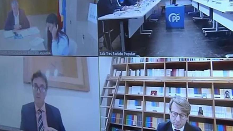 Antoni Costa, en la parte inferior, durante la reunión.