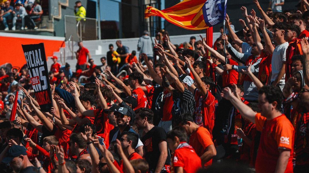 Afición del RCD Mallorca en Son Moix.