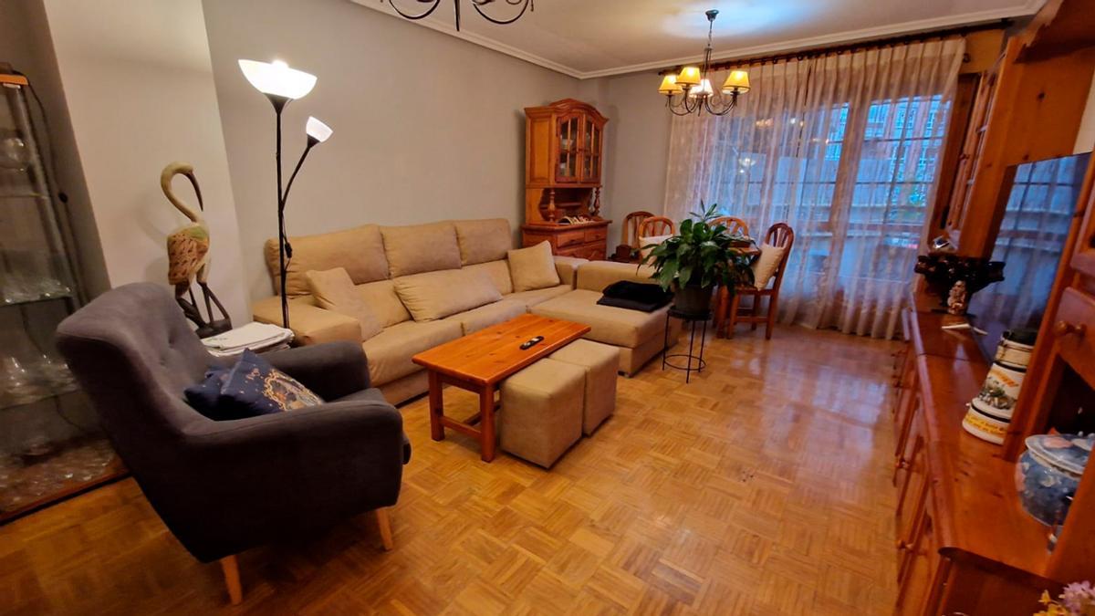 La casa de Avilés más demandada baja su precio a menos de 135.000 euros: dos terrazas, dos baños y tres dormitorios