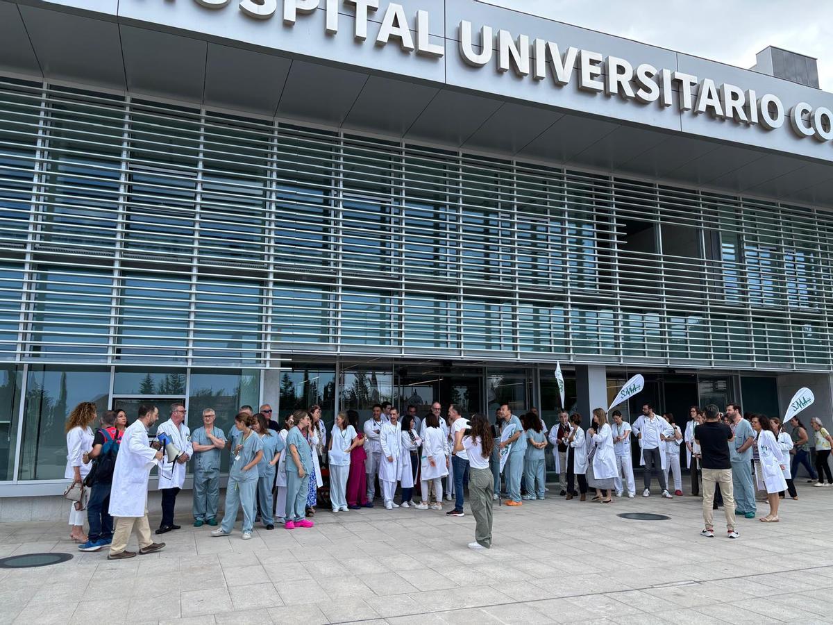 Concentración en el Hospital Costa del Sol de Marbella contra el Estatuto Marco