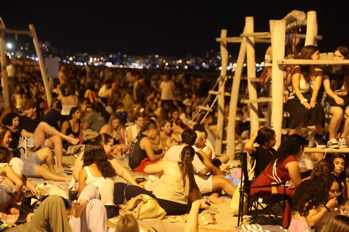 Última noche de fuegos artificiales de Hogueras: broche final a un certamen marcado por la nueva ubicación