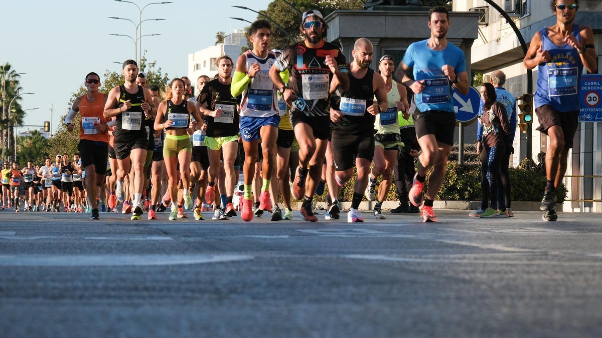 Las imágenes de la Zurich Maratón de Málaga