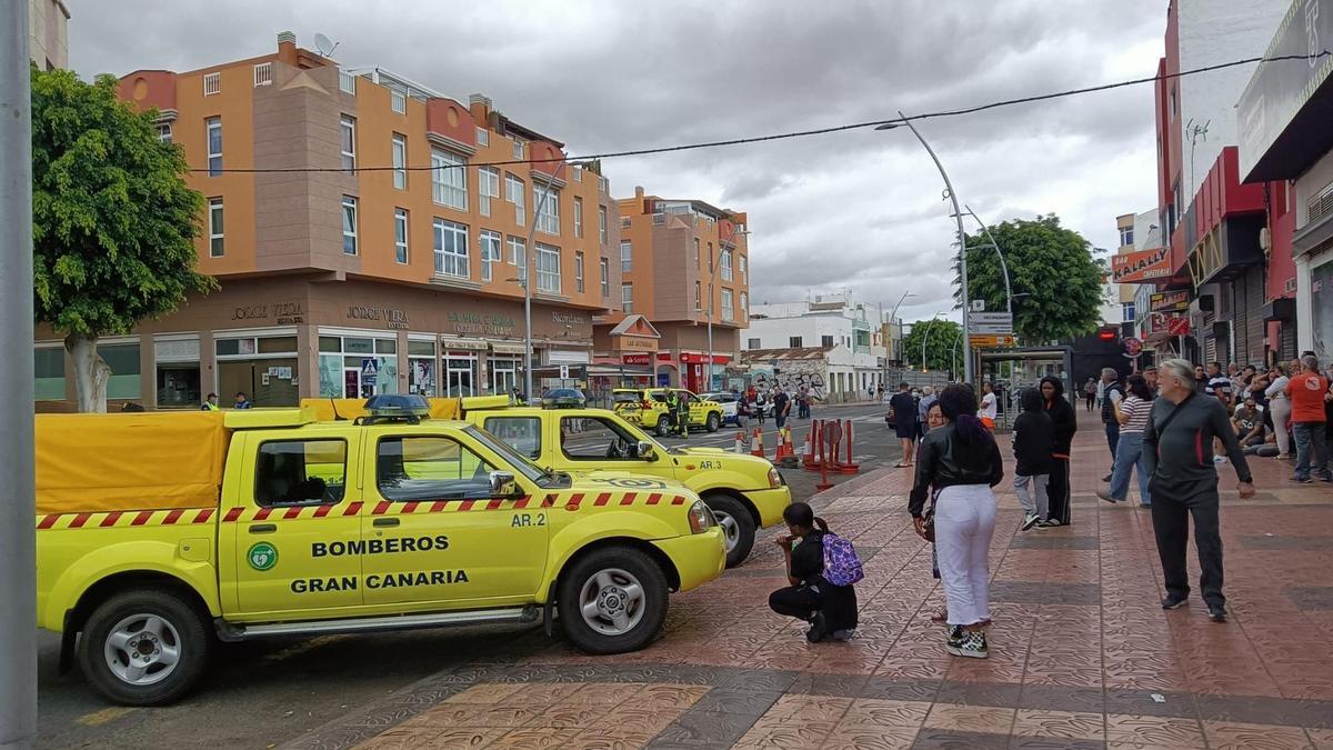 Un edificio de Vecindario, en riesgo de derrumbe