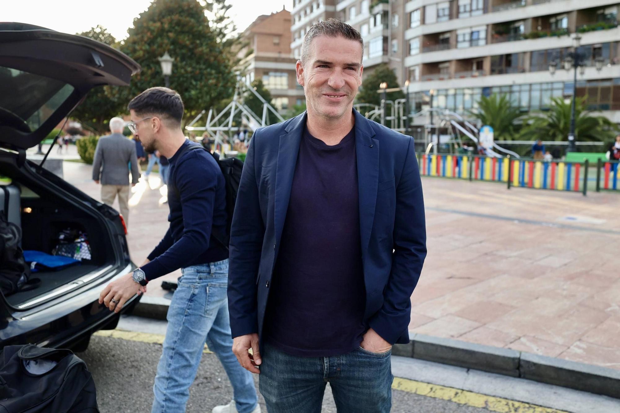 Así fue la llegada de Luis Carrión a Oviedo