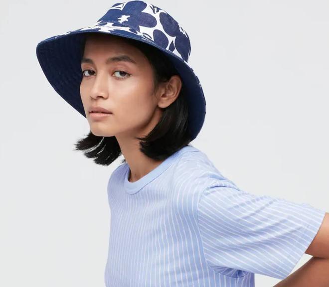 Sombrero estampado de la colección de Marimekko para Uniqlo