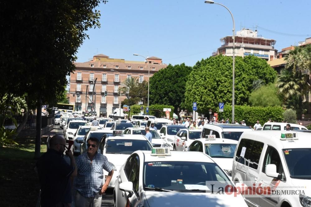 Protesta de taxis en Murcia