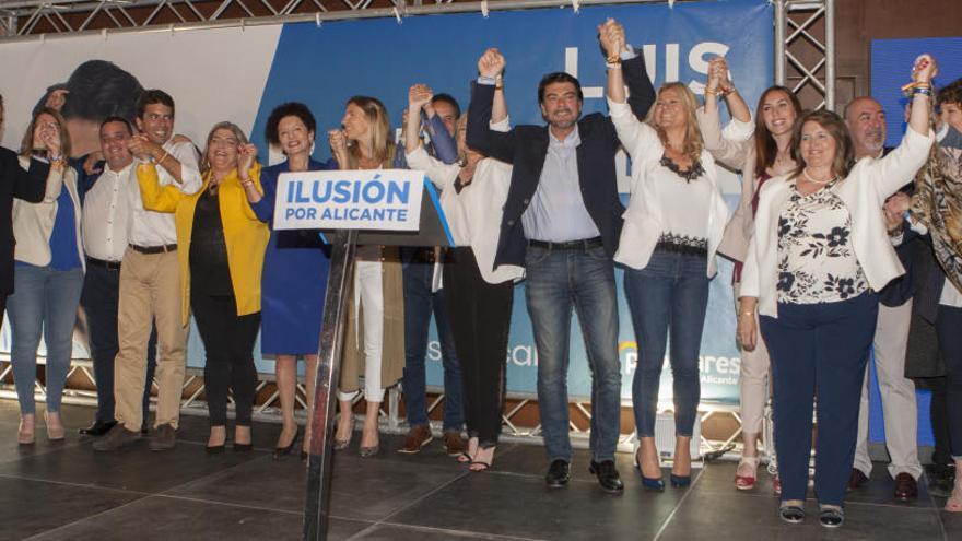 Barcala pide al votante de derechas que apoye al PP para que &quot;no vuelva el tripartito a Alicante&quot;