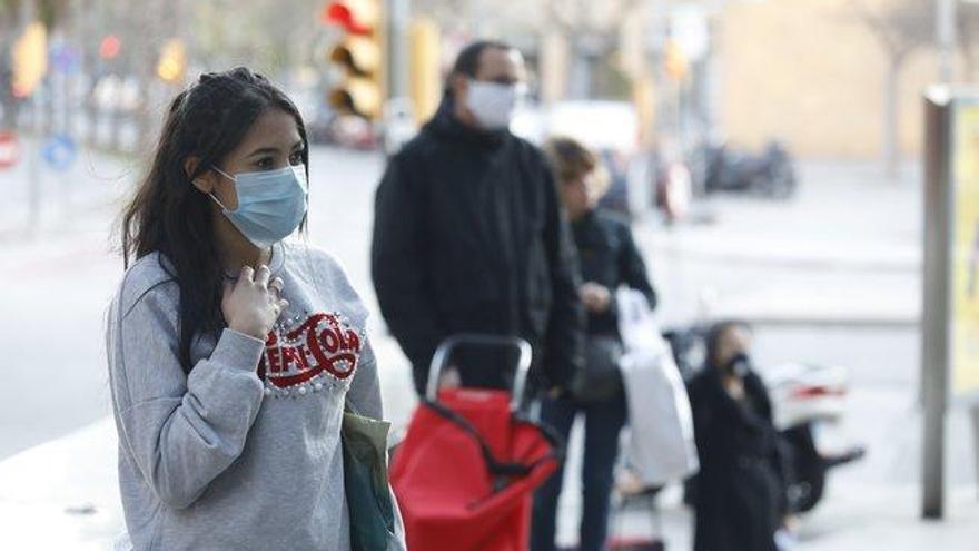 La OMS avisa de que las mascarillas de algodón pueden ser una fuente potencial de infección