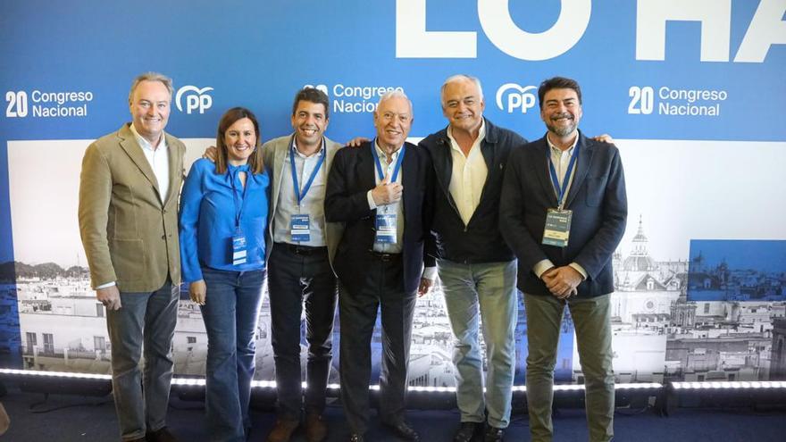 Los políticos valencianos de la nueva ejecutiva, presentes en el congreso del PP en Sevilla