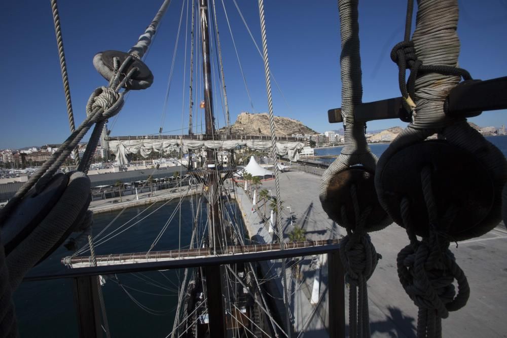 Así es la réplica de los galeones del siglo XVI atracada en Alicante