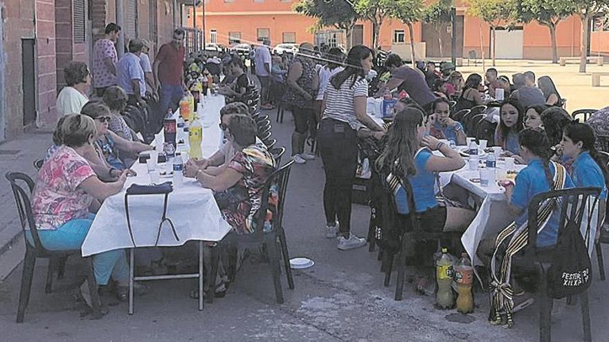 El concurso de paellas protagoniza el ecuador de las fiestas de Xilxes