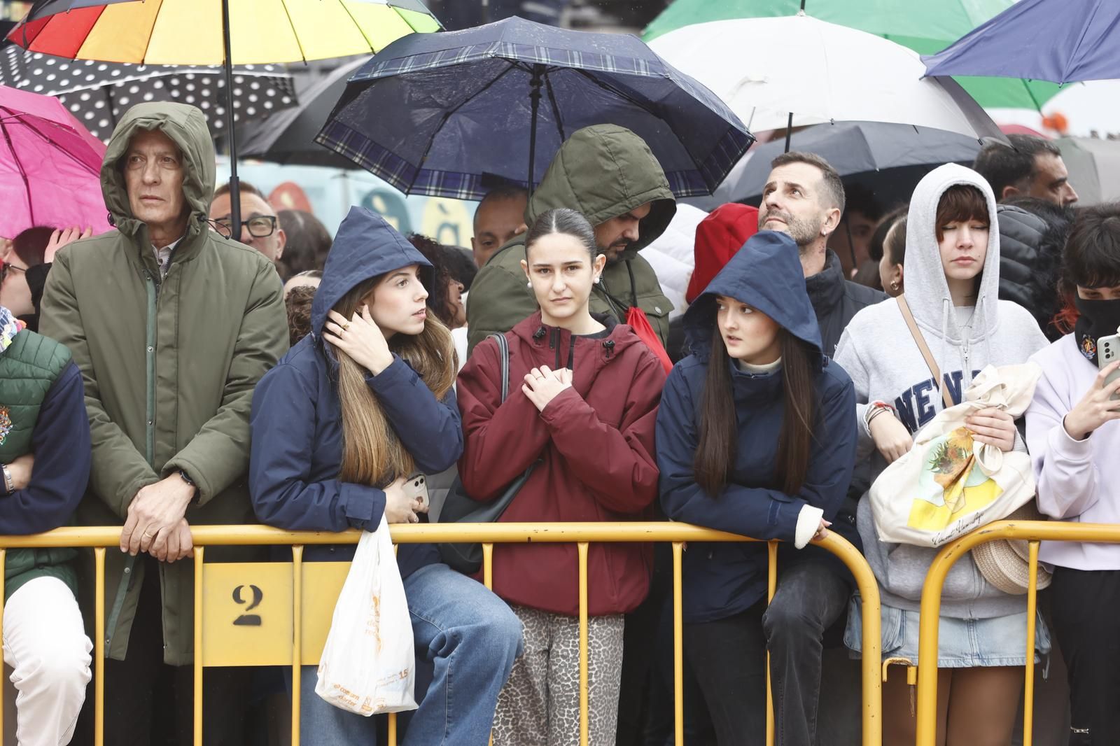 Búscate en la mascletà del viernes 14 de marzo