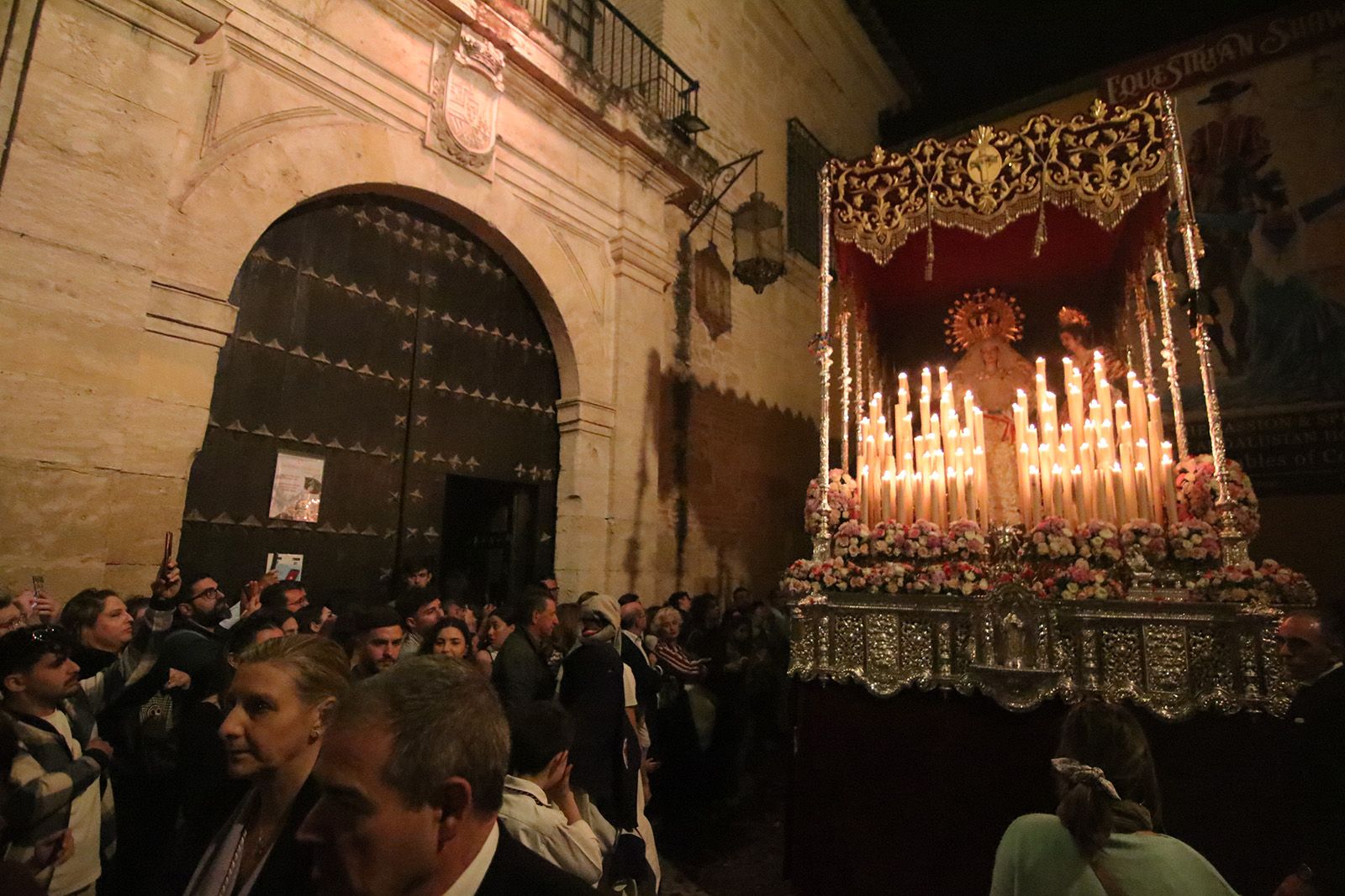 La Hermandad de Pasión recorre el Alcázar Viejo