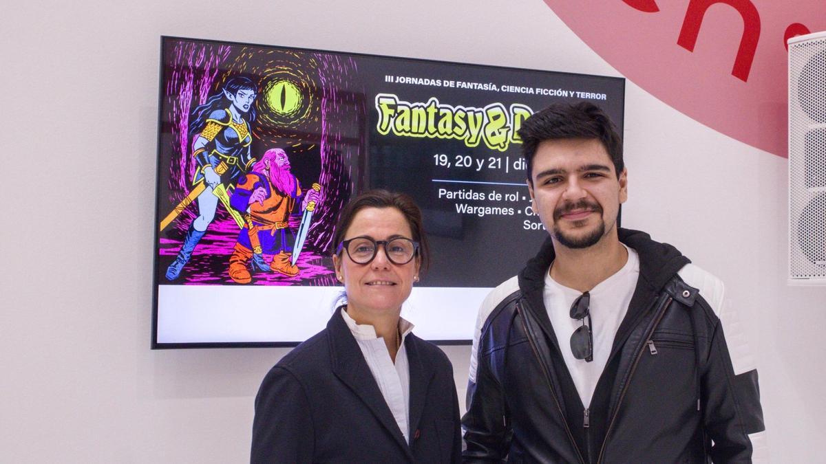 Diego Lozano y la concejala Ruth Bravo durante la presentación de las jornadas