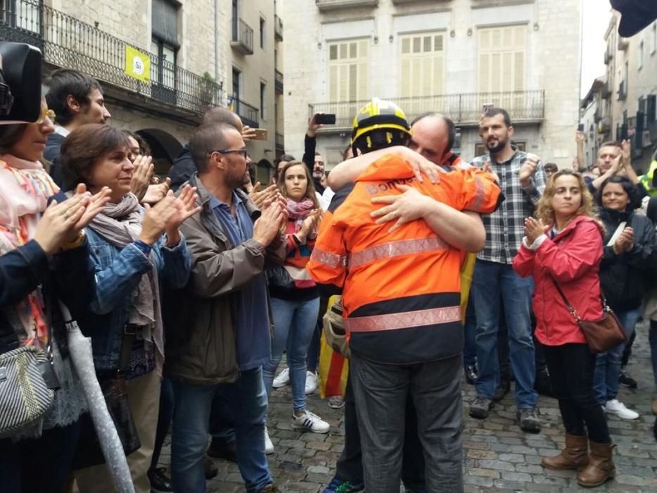 Concentració de rebuig de les actuacions policials de l'1-O a la plaça del Vi