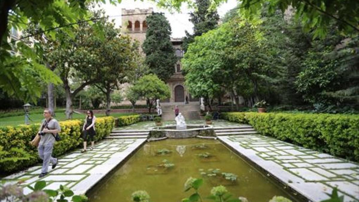 Los jardines de la Fundació Julio Muñoz Ramonet, una de las sedes del Grec.