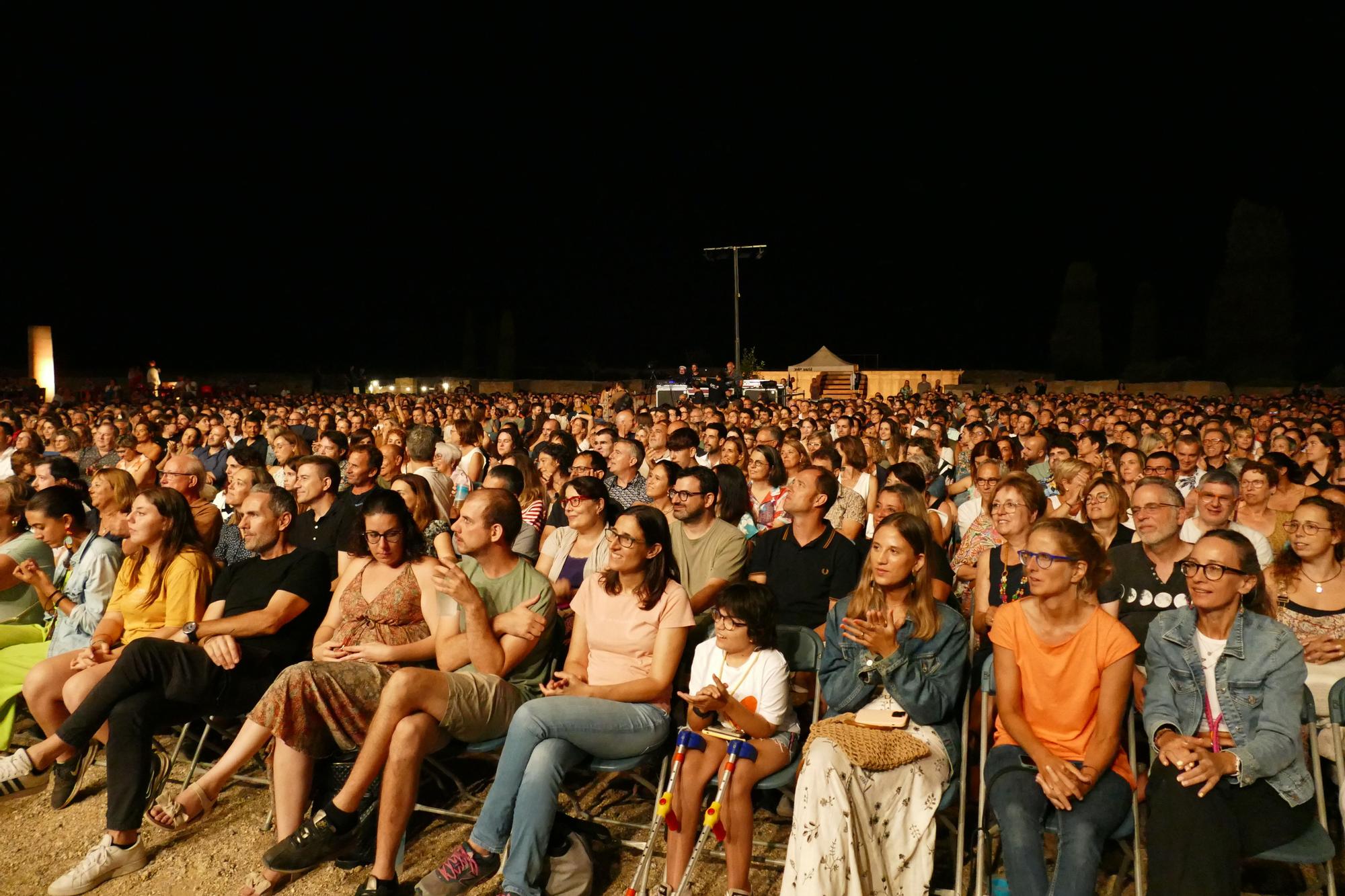 Concert de Joan Dausà al Festival Portalblau de l'Escala