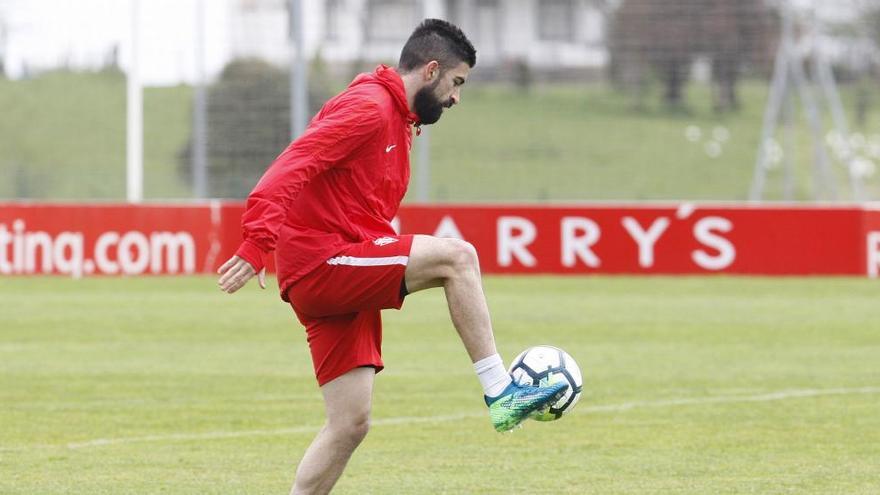 Santos sigue al margen en el Sporting