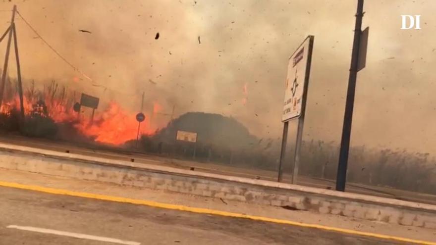 Impresionante vídeo a cámara lenta del incendio de ses Feixes