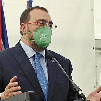 Adrián Barbón
