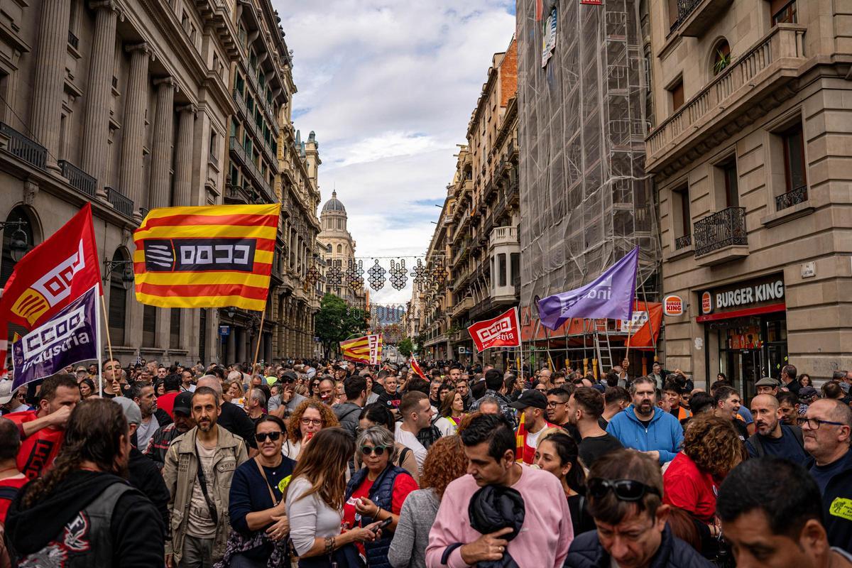 Los trabajadores del metal llevan su protesta al centro de Barcelona
