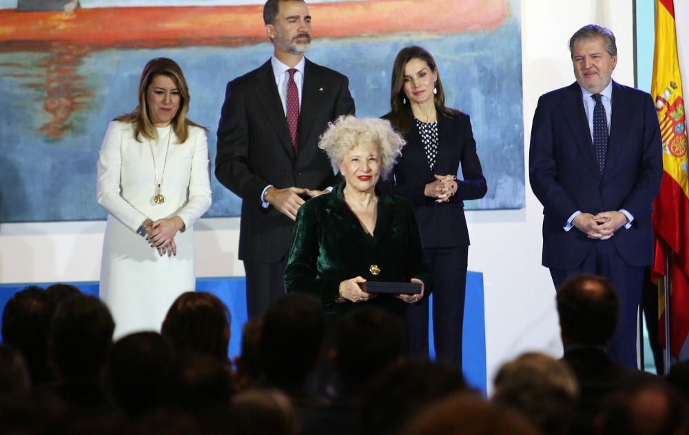 Los Reyes de España presiden la entrega de las distinciones que otorga el Ministerio de Cultura, correspondientes a 2016. José Coronado, Ricardo Darín, El Julio, Pedro Subijana o el Orfeón Donostiarra, entre los premiados.