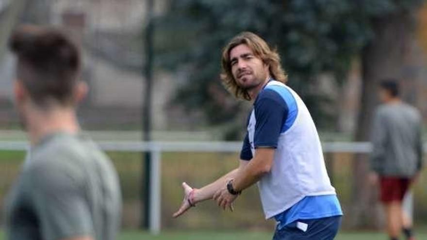 Luismi Areda, durante un entrenamiento. // Gustavo Santos