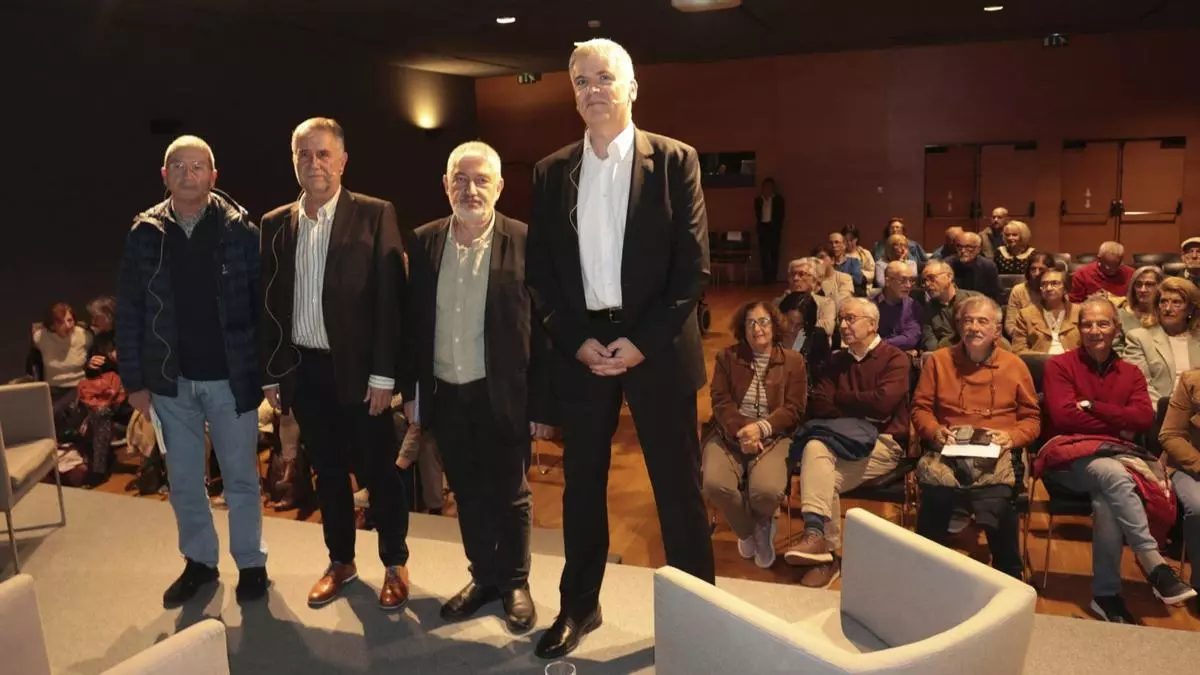 Fernández: «Unha parte do pasado antes do 39 non foi como a contaron»