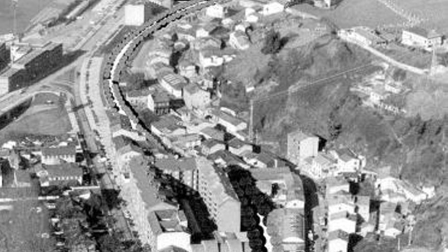 Montaje virtual del trazado de Feve en Langreo tras el soterramiento.