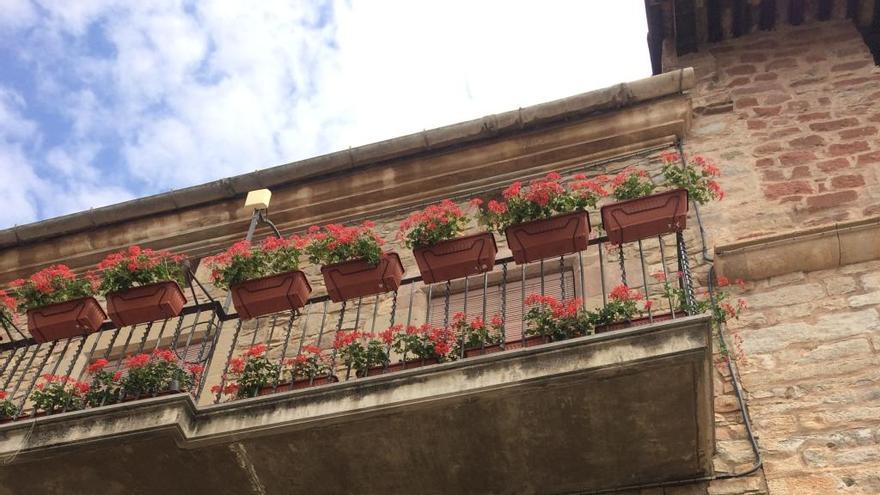 Un balcó florit a  Santpedor