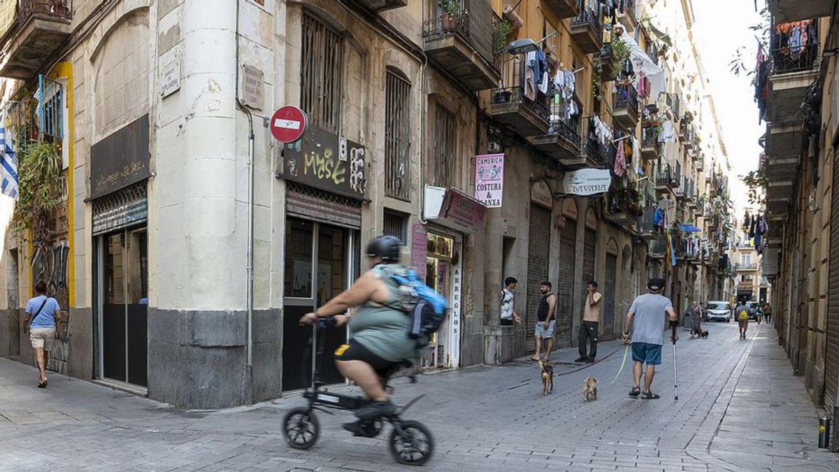 Intersecció dels carrers La Lluna, Lleó i Ferlandina al Raval. | JORDI COTRINA Intersecció dels carrers La Lluna, Lleó i Ferlandina al Raval. | JORDI COTRINA