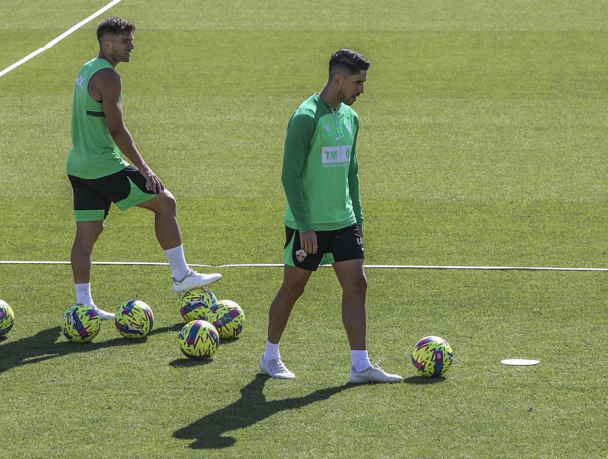 Fidel y Raúl Guti, durante un entrenamiento del Elche