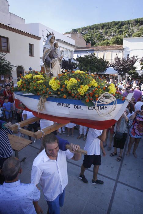 Processó marinera en honor a la Verge del Carme a l''Estartit