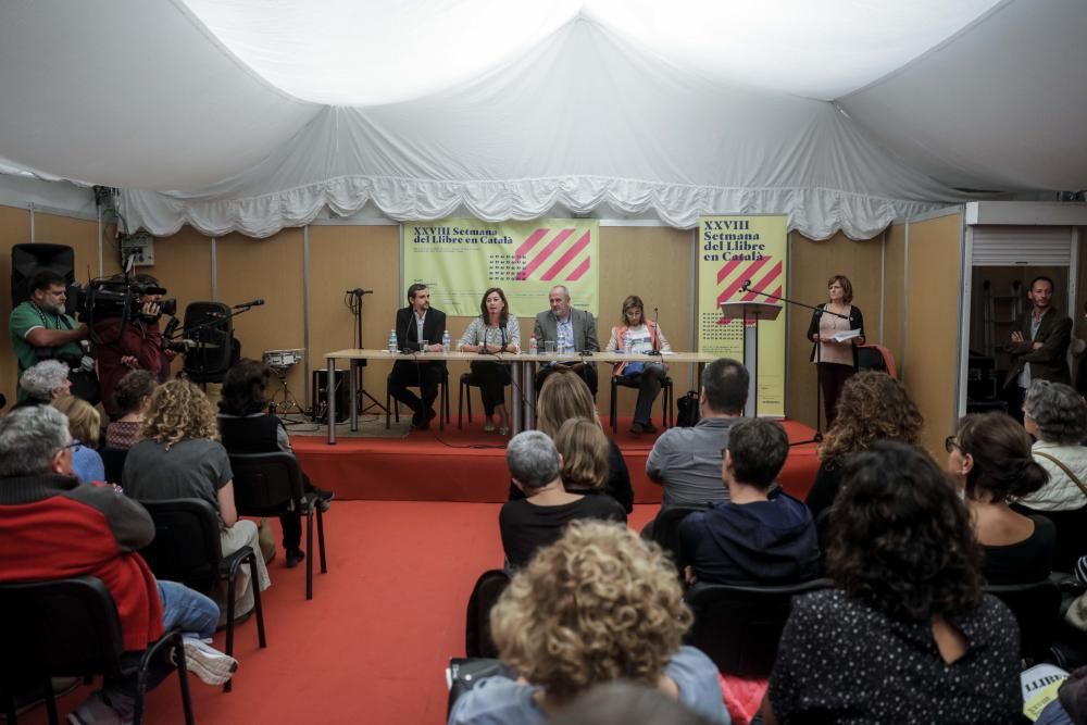 La Setmana del Llibre en Català clama por la “libertad de los presos políticos”