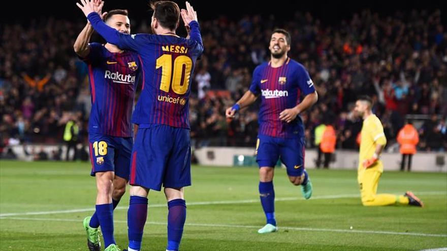 Nuevo triplete de Leo Messi para un Barça de récord