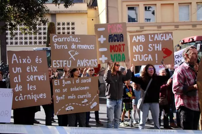 Protestes contra la variant d'Olot i les Preses