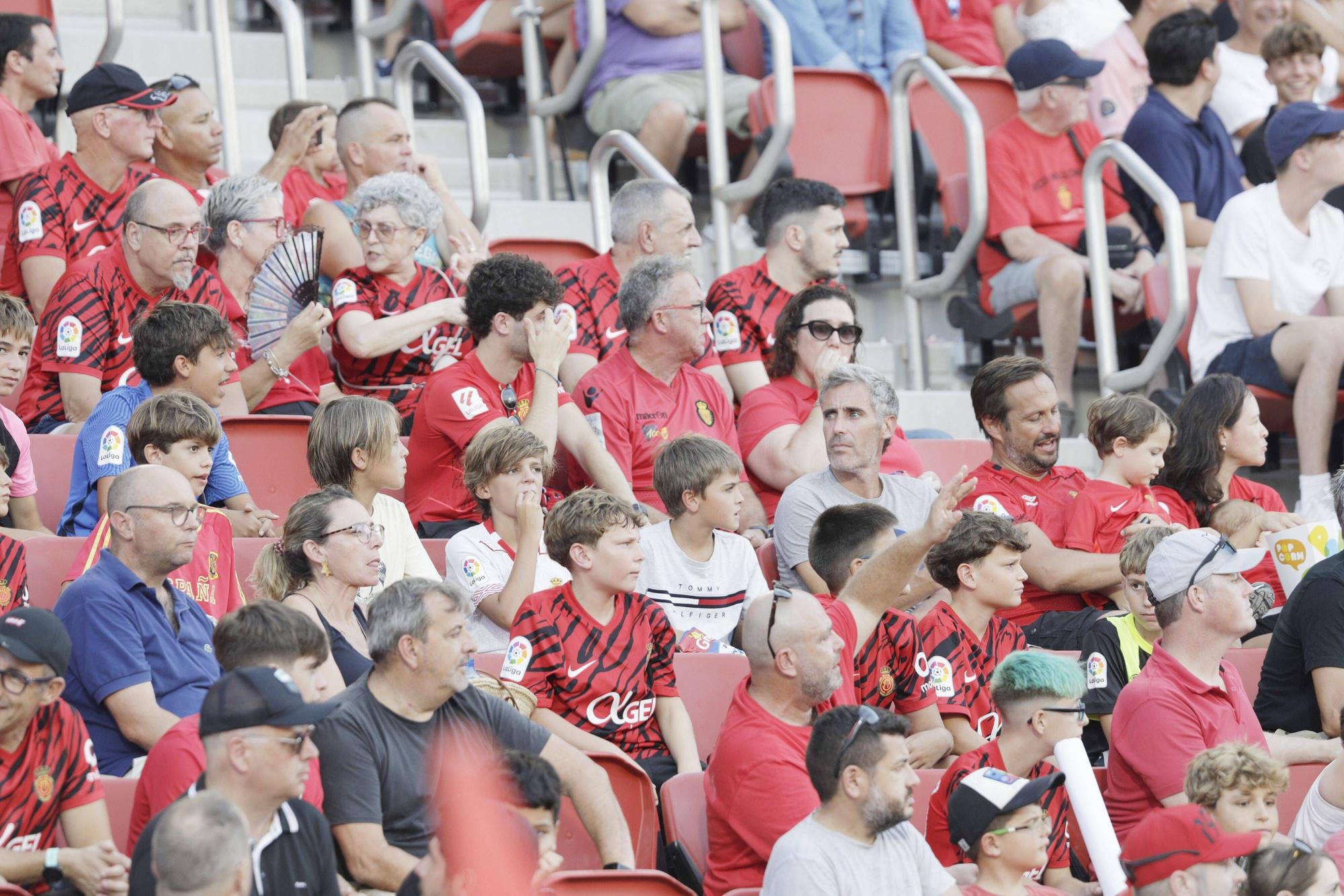 Real Mallorca - Villarreal: Búscate en las gradas del Visit Mallorca Estadi