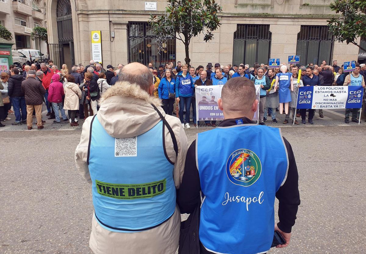 Manifestación de JUPOL y otros sindicatos policiales en Vigo en 2024