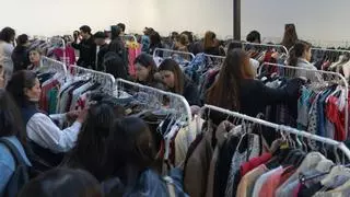 Compra ropa por 50 céntimos en Barcelona