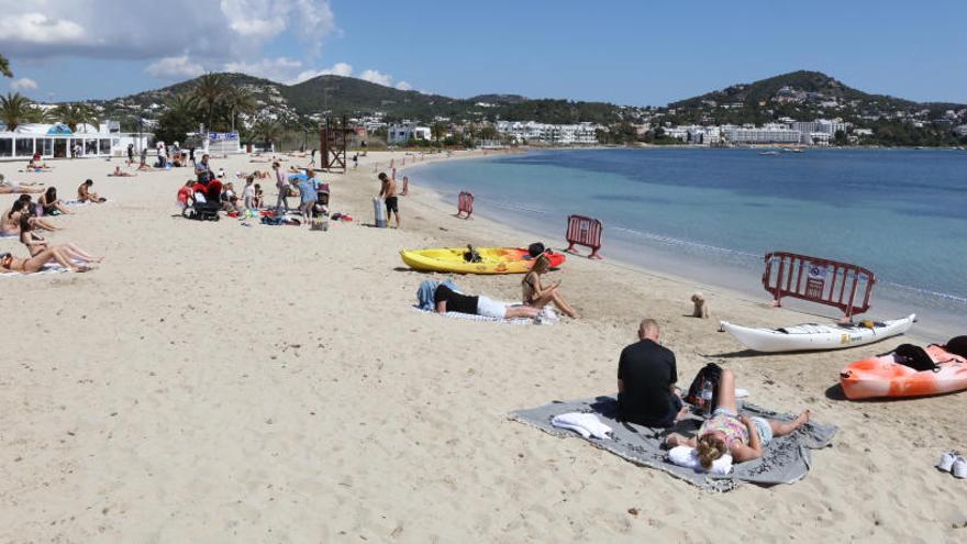 imagen de archivo de la playa de Talamanca, en Ibiza.