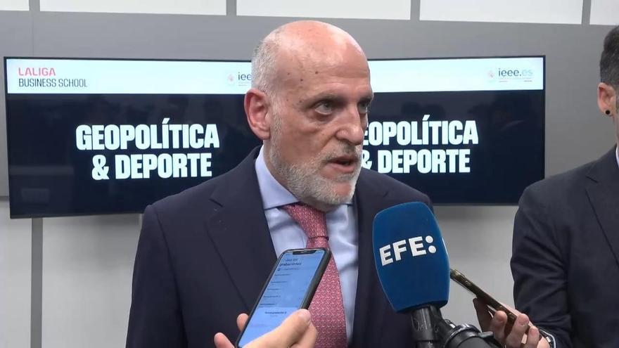 Tebas propondrá a la RFEF que se tomen medidas para erradicar los silbidos al himno
