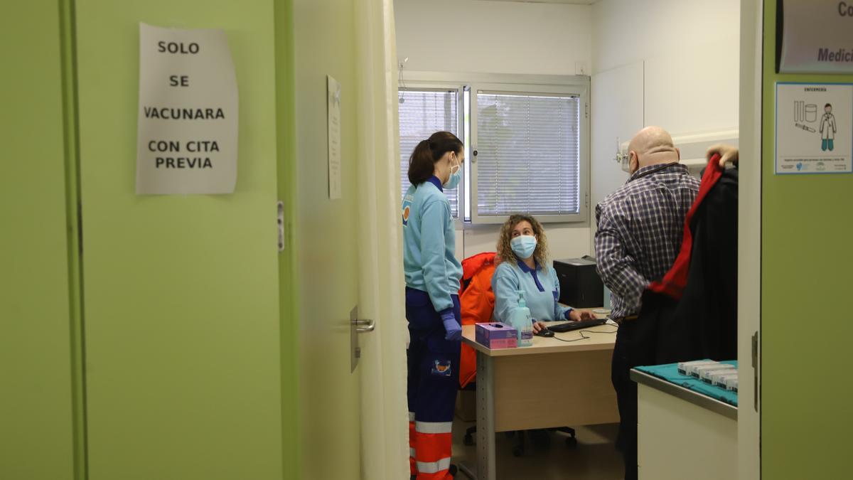 Sala de vacunación en un centro de salud de Córdoba.