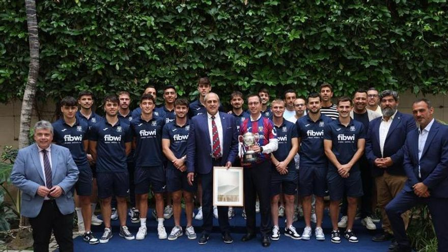 Llorenç Galmés recibe al Poblense por su ascenso en Segunda Federación