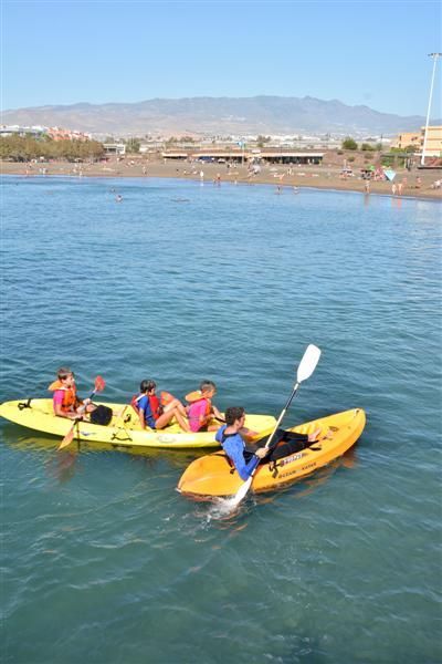 Campus de verano en playa de Melenara