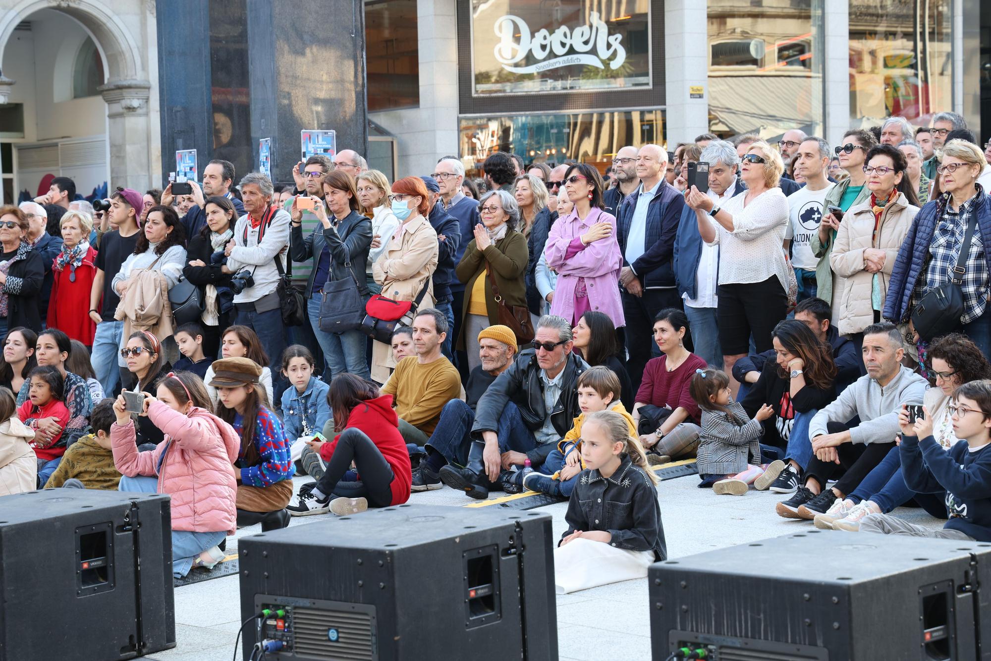 La ciudad se entrega a la música y la danza