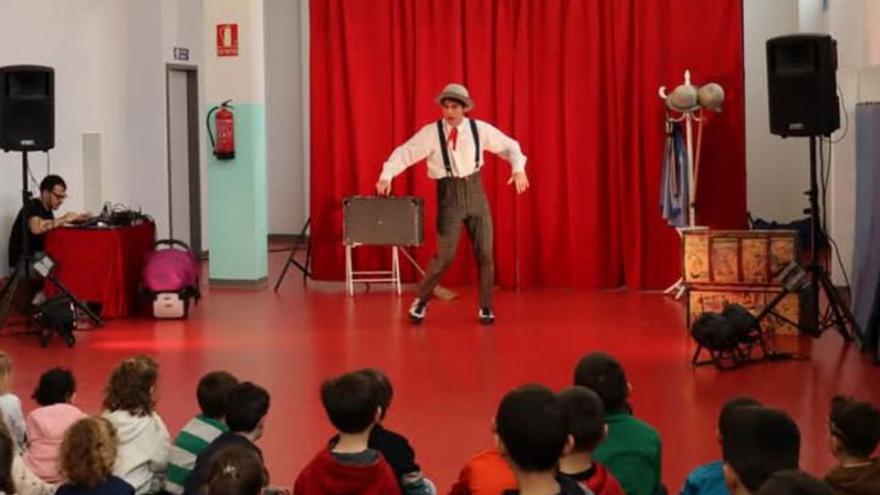 Espectáculo de cuentacuentos y circo por la igualdad