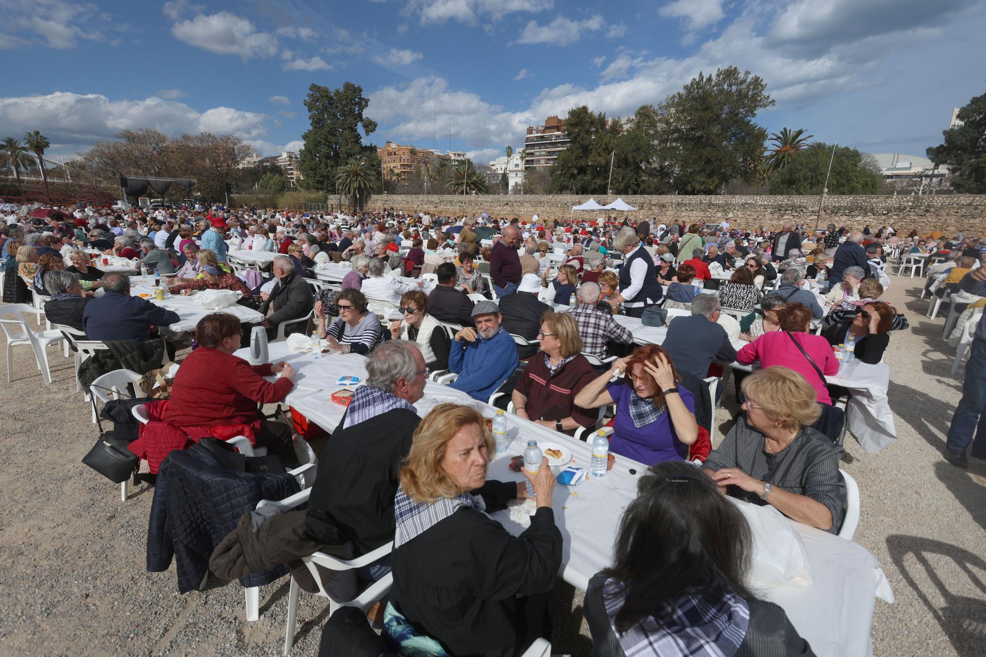 Paellas organizadas por la concejalía de atención a personas mayores del Ayuntamiento de València