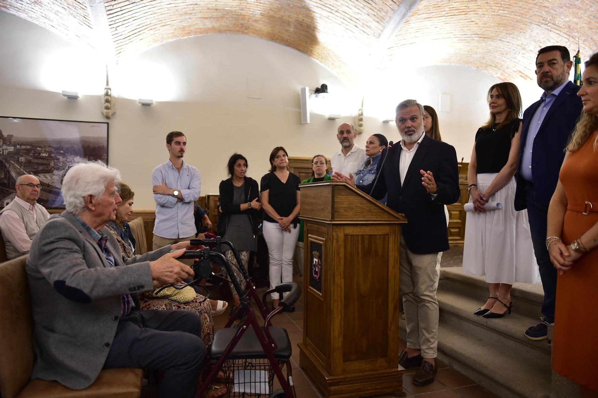 FOTOGALERÍA |  Emotivo acto en Plasencia por el Día Mundial del Alzhéimer